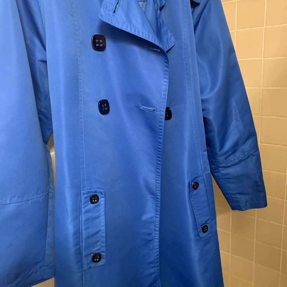 Trench Coat - Picture 6 of 8